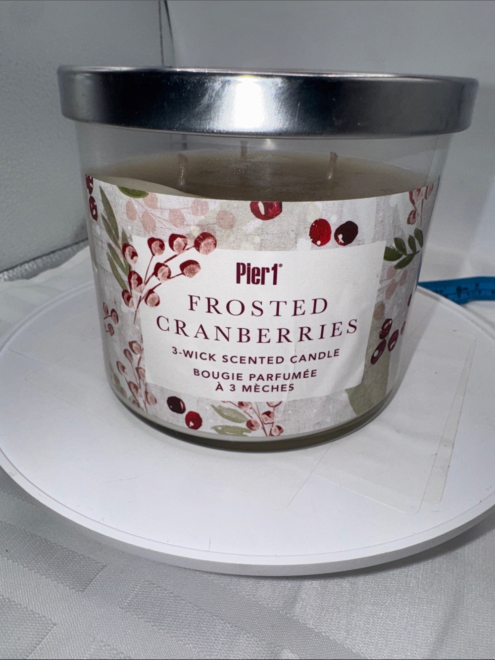 Pier 1 Frosted Cranberries 3 wick scented candle 14OZ new unused